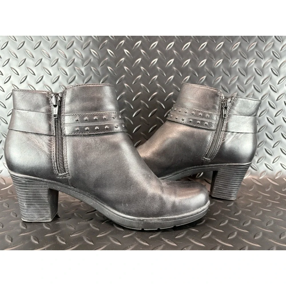 Women's Clarks Bendables 'Dream Belle' Black Leather Ankle Boots Sz 8.5 - Picture 5 of 8